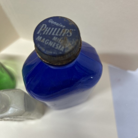 3 Vintage Bottles Antique Pharmacy / Medicine Bottles Cobalt Blue, Liquor Bottle - Picture 3 of 14